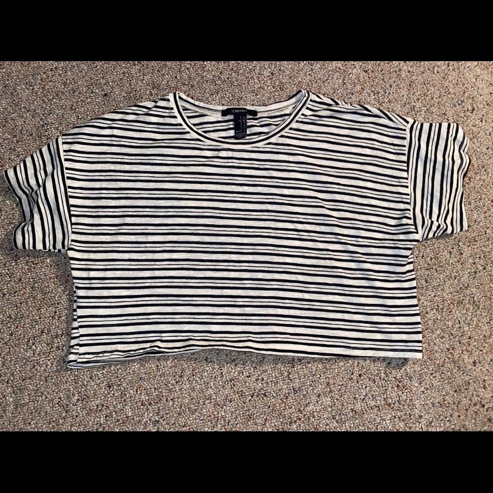 Cropped boxy tee